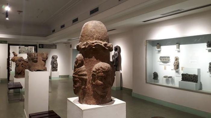 Tượng Shiva Linga tại Bảo tàng Quốc gia Delhi