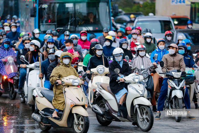 Theo dự báo trong ngày 1-2/12 là hai ngày trời rét sâu nhất, khu vực Bắc Bộ khả năng rét đậm, vùng núi rét hại. Sang ngày 3/12, vùng núi và trung du Bắc Bộ trời rét đậm, rét hại, vùng đồng bằng Bắc Bộ trời rét. Từ ngày 1-3/12, khu vực từ Thanh Hóa đến Thừa Thiên Huế trời rét, vùng núi có nơi rét đậm.