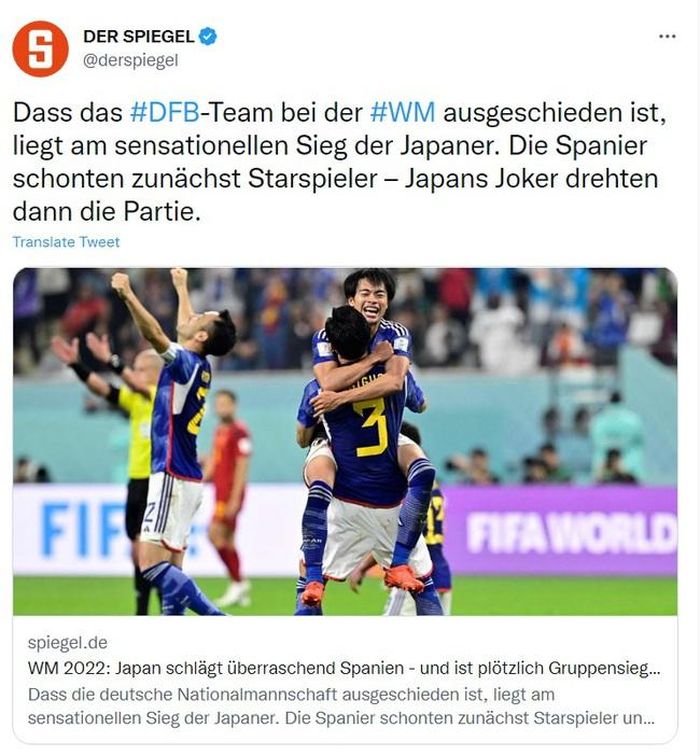 "Việc đội #DFB bị loại khỏi #WM là do chiến thắng chấn động của người Nhật. Đội Tây Ban Nha đã muốn cho các cầu thủ ngôi sao nghỉ ngơi nhưng "những kẻ thích đùa" Nhật Bản sau đó lật ngược thế trận"