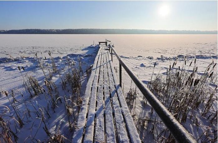 Vùng Ivanovo ở miền Trung nước Nga đã bao phủ trong băng tuyết và nhiệt độ bên ngoài là -13°C.
