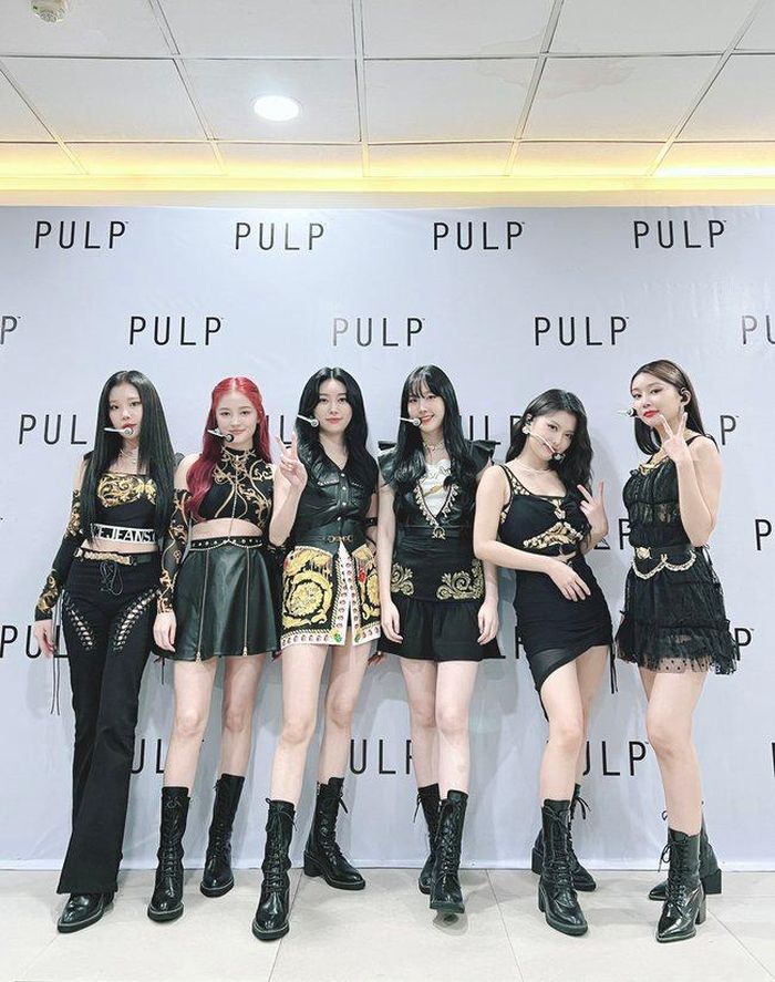 Momoland hiện gồm 6 thành viên