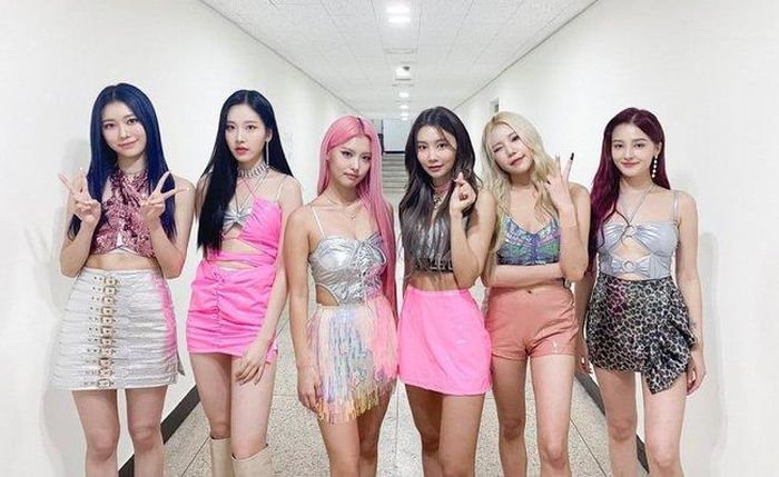 Chủ nhân của hit Bboom Bboom - Momoland