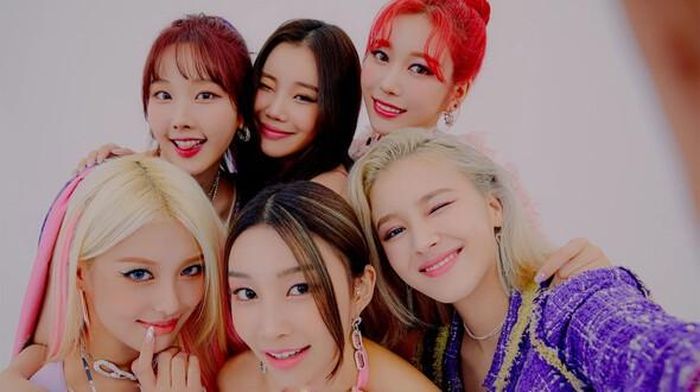 Hiện tại, Momoland đang hoạt động với đội hình sáu thành viên