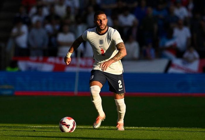  Walker là phương án khả thi nhất trong tay HLV Southgate để khóa chân Mbappe. Ảnh: Reuters. 