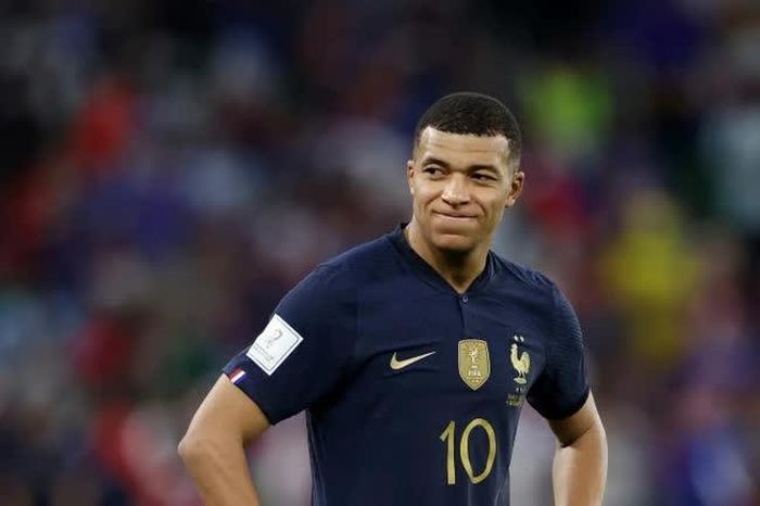 Mbappe từ chối phỏng vấn trước báo chí sau trận Pháp thắng 3-1 Ba Lan