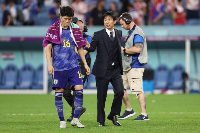 Nhật Bản khép lại hành trình cảm xúc ở World Cup 2022. "Samurai xanh" đã thắng Đức 2-1 trận ra quân. Sau đó, họ thua Costa Rica 0-1. Nhật Bản đã rơi vào cửa tử, nhưng màn lội ngược dòng trước Tây Ban Nha giúp họ giành vé vào vòng 16 đội.