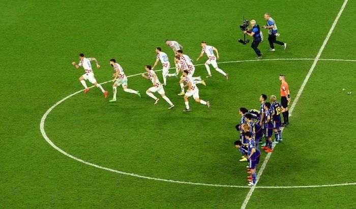Croatia thể hiện một đội bóng bản lĩnh, đầy kinh nghiệm trận mạc và hãnh diện vào tứ kết gặp Brazil