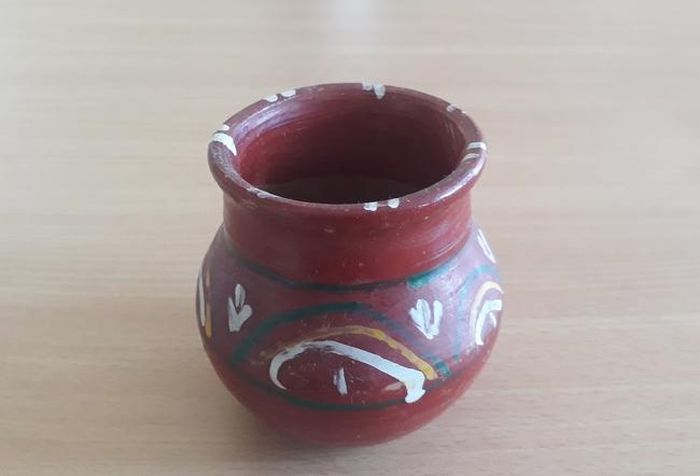 Một chiếc bình trong lễ Karwa Chauth