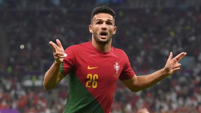 Goncalo Ramos xứng đáng là phát hiện lớn nhất ở vòng 1/8 World Cup 2022, với cú hattrick ở tuổi 21 ngay trong lần đầu đá chính tại World Cup.