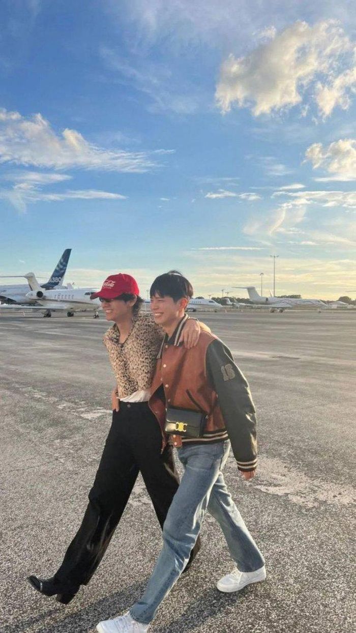 Park Bo Gum và V BTS