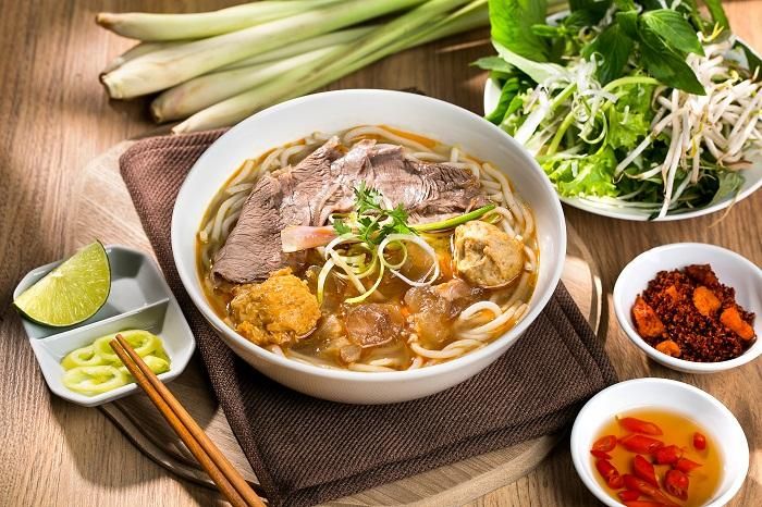 Bát bún bò Huế thơm lừng theo chân người Việt đi khắp năm châu.