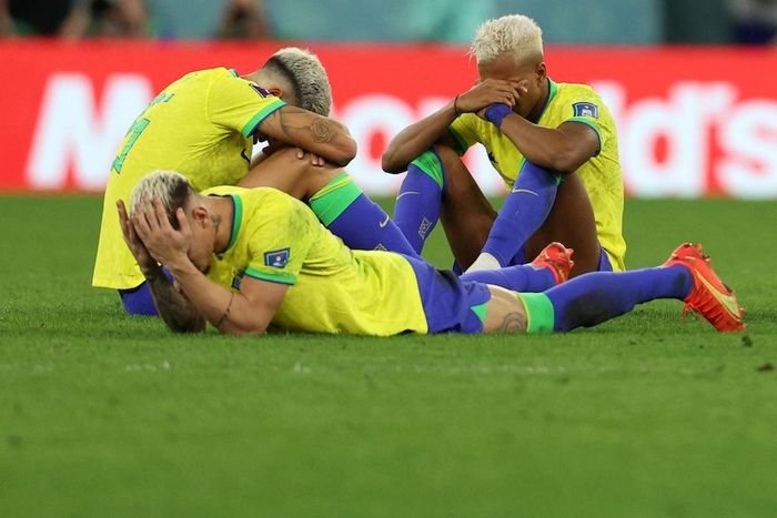 Nỗi thất vọng của các cầu thủ Brazil.