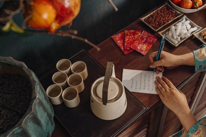 Những ngày cuối năm cũng là thời điểm chúng ta lên tinh thần cho năm mới. Ảnh: Hyggelab Concept/unsplash.
