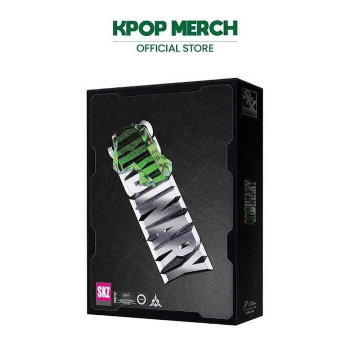 Bìa album "ODDINARY" của Stray Kids