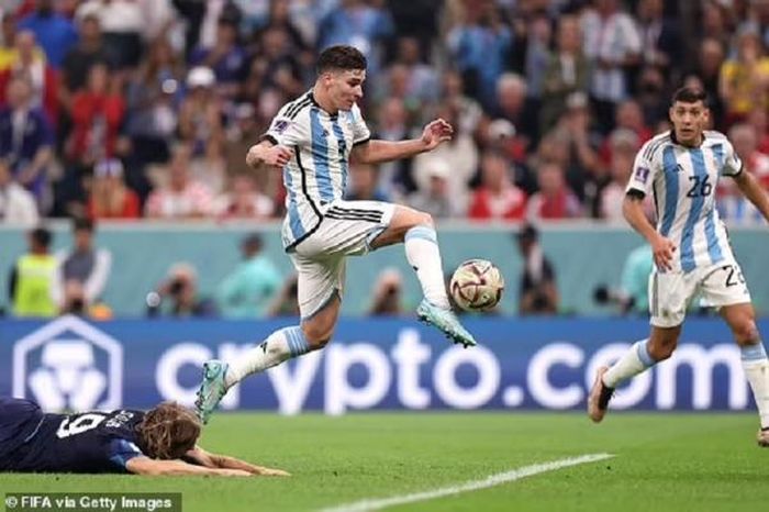 Bên cạnh Messi, Alvarez cũng là một cái tên nổi bật trong đội hình Argentina ở trận này.