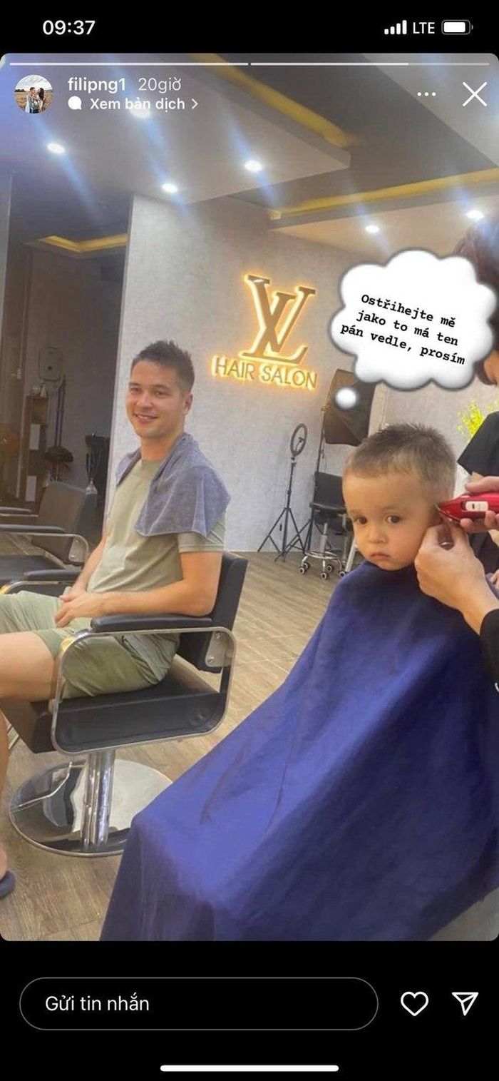 2 bố con Filip Nguyễn trải nghiệm cắt tóc ở Việt Nam