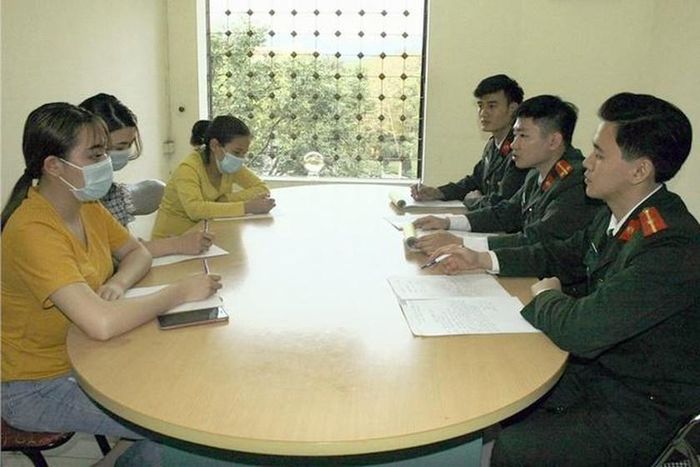 Công an thành phố Lào Cai xử lý các đối tượng đăng tải thông tin sai sự thật trên các trang mạng xã hội.