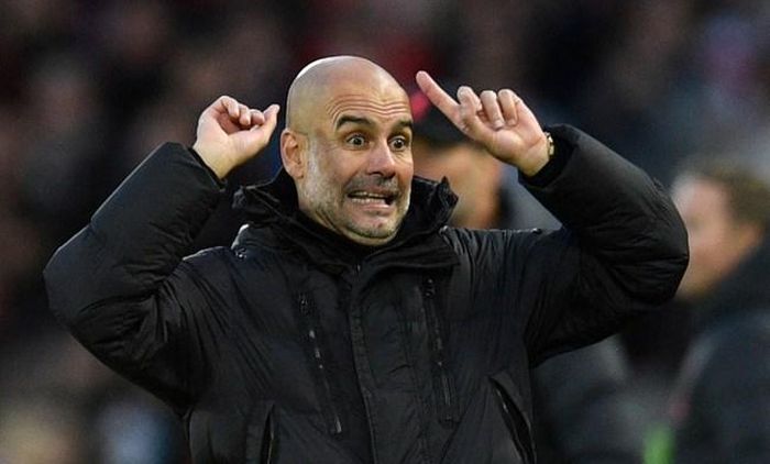 HLV Guardiola tỏ ra bức xúc vì thiếu hụt lực lượng