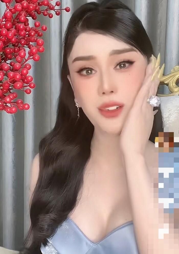 Hình ảnh mới nhất của nữ ca sĩ