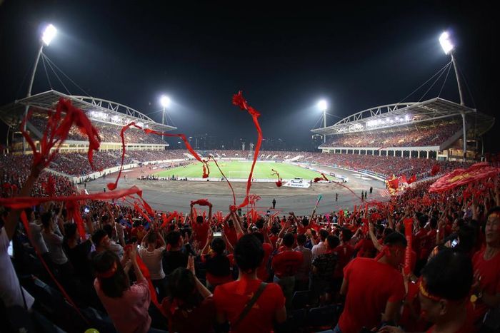 Sân Mỹ Đình luôn kín khán giả tại AFF Cup. Ảnh TA