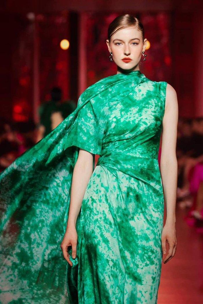 Mẫu của NTK Lê Thanh Hòa