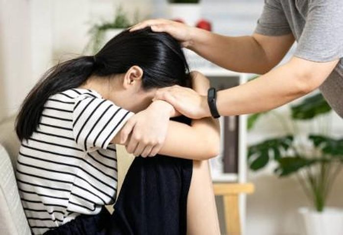 Học ngày, học đêm sẽ khiến trẻ bị trầm cảm. Minh họa: IT