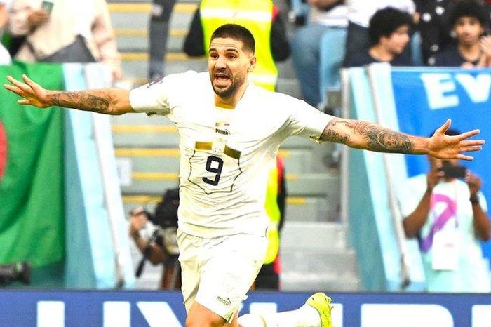 Mitrovic lần thứ hai giành Quả bóng vàng Serbia.