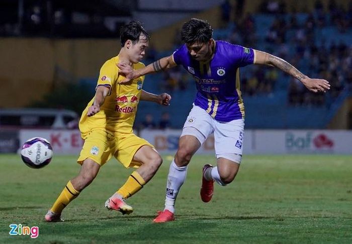 Không chỉ có ở tuyển Việt Nam, Đoàn Văn Hậu từng không ít lần bị nhắc nhở bởi lối chơi bạo lực khi thi đấu cho CLB Hà Nội.