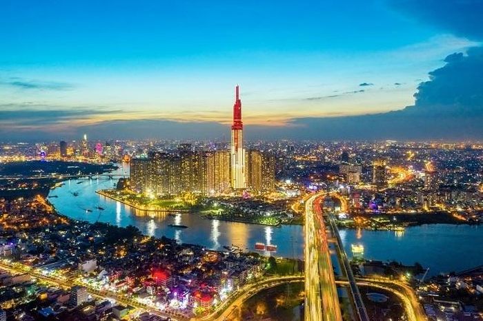 Saigon by night nhìn từ flycam - Ảnh Shutterstockck