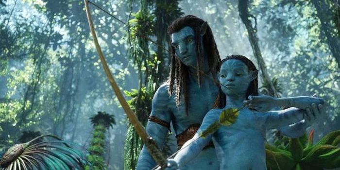 Jake Sully (Sam Worthington) dạy con săn bắt trong "Avatar 2"