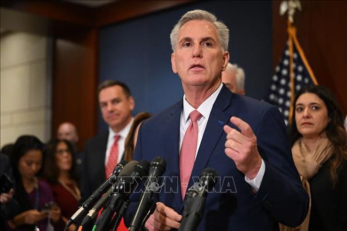 Nghị sĩ Kevin McCarthy phát biểu sau khi được đề cử làm lãnh đạo Hạ viện ở Washington DC., ngày 15/11/2022. Ảnh: AFP/TTXVN