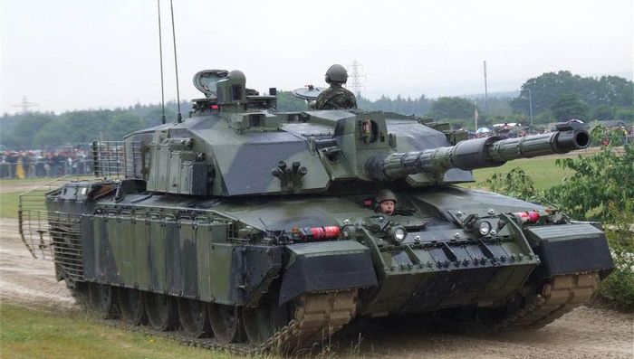 Trên cơ sở của Challenger 1, Anh đã phát triển thành công xe tăng chủ lực Challenger 2.