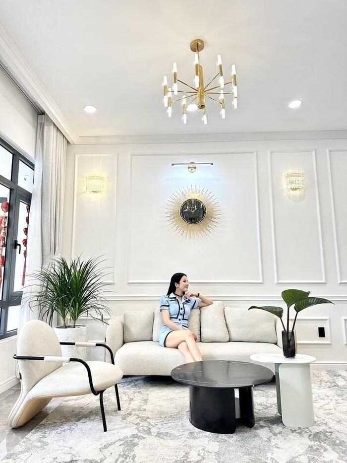 Diệp Lâm Anh chia sẻ hình ảnh căn nhà mới được mẹ ruột tặng