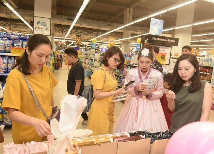 Hàng tiêu dùng Hàn Quốc lên kệ siêu thị Việt