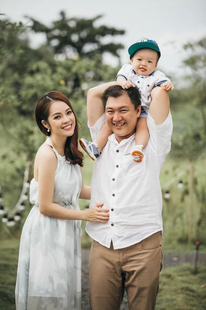 Cuộc hôn nhân đầu của Dương Cẩm Lynh kéo dài hơn 3 năm
