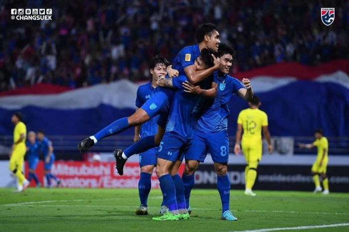 Với thực lực vượt trội, ĐT Thái Lan có chiến thắng 3-0 ở trận lượt về để đoạt vé vào chung kết AFF Cup 2022. Ảnh: FAT.