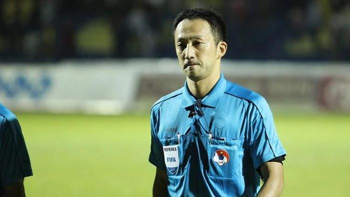 Cả 3 trận đấu của đội tuyển Thái Lan mà ông Iida bắt chính, Voi chiến đều thua