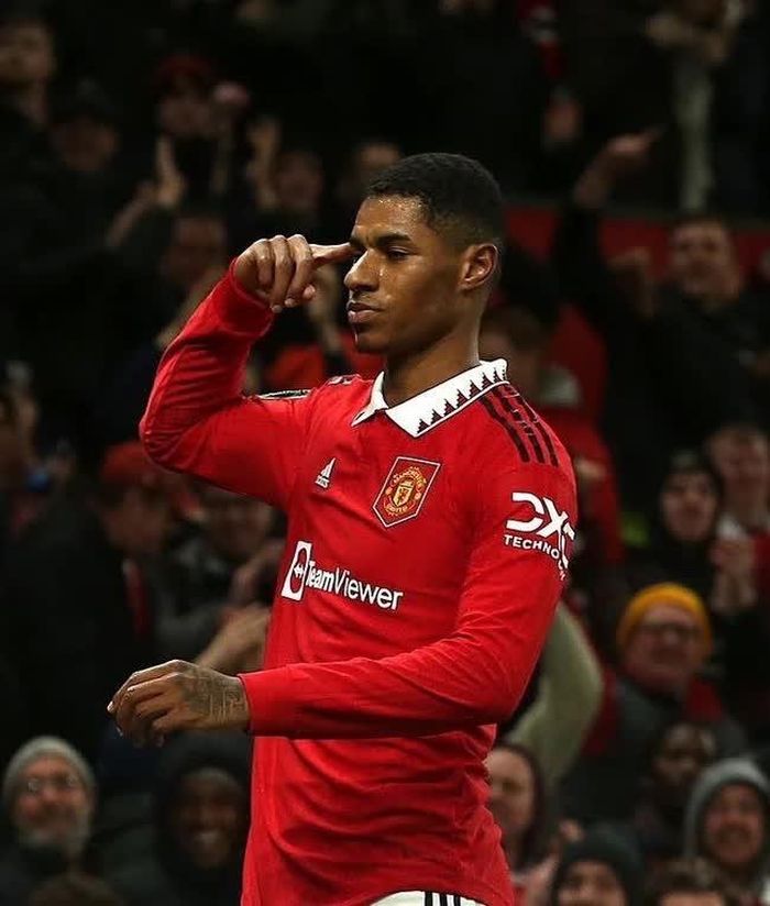 Rashford tiếp tục 'nổ súng' trong trận derby Manchester