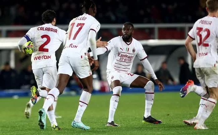 AC Milan không thể đánh bại Lecce ở vòng 18 Serie A