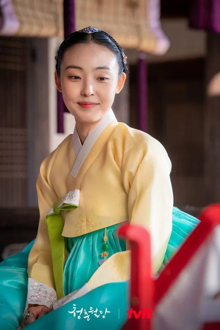 Jeon So Nee trong vai Min Jae Yi