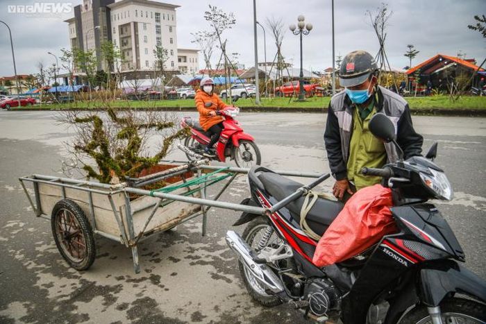 Những chuyến xe “chở Tết” về với các gia đình.