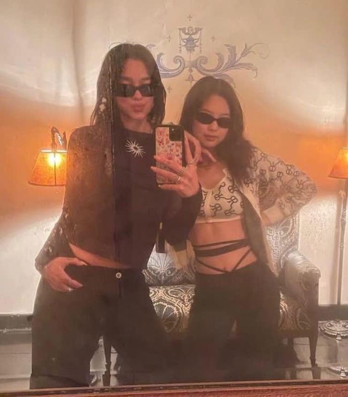 Dua Lipa và Jennie (Blackpink)
