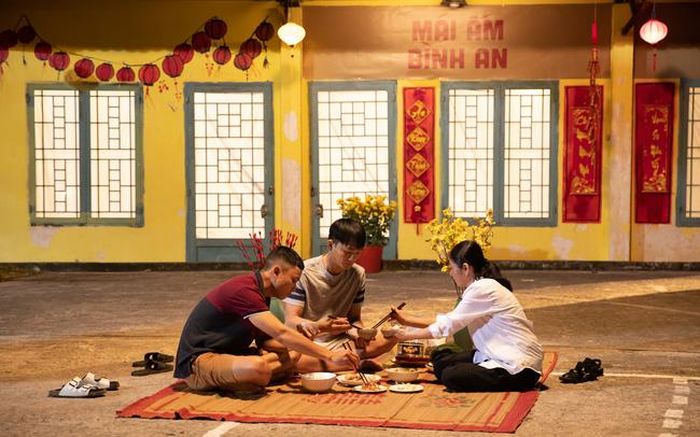 Một cảnh trong MV "Chuyến xe chiều 30 Tết"
