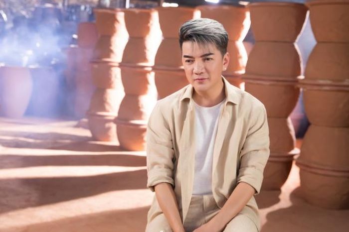 Hình ảnh Đàm Vĩnh Hưng trong MV