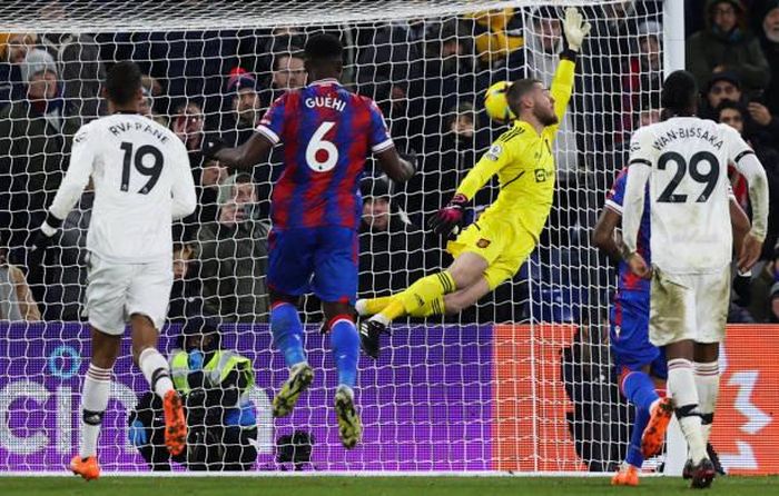 De Gea bất lực trước cú sút quá đẹp của Olise