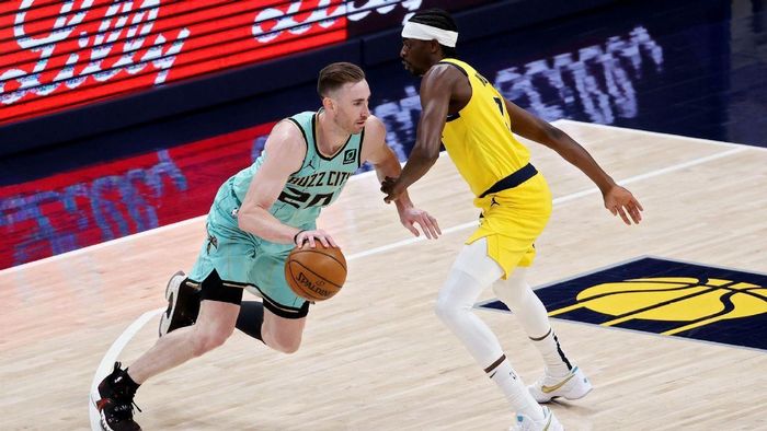Hayward chỉ còn là cái bóng của chính mình sau chấn thương trước Boston Celtics.