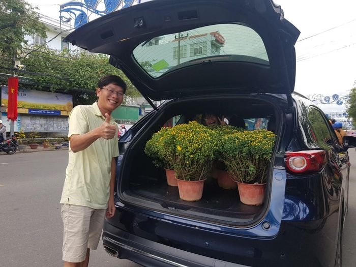 Niềm vui mua hoa ngày Tết