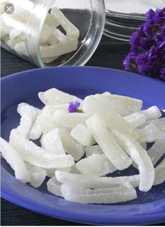 Mứt bí, mứt dừa 2 loại mứt người người nhà nhà mua trong dịp Tết. Đồ ăn này còn gây ám ảnh hơn khi nó còn ngọt hơn cả kẹo.