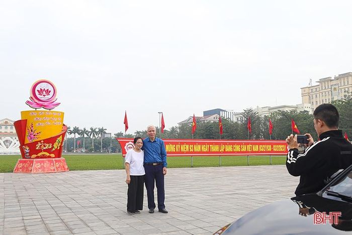 Vòng quay của một năm mới lại bắt đầu, thành phố Hà Tĩnh tiếp tục nỗ lực, phấn đấu trở thành một trong những đô thị trung tâm của vùng Bắc Trung Bộ đến năm 2025, tầm nhìn đến năm 2030