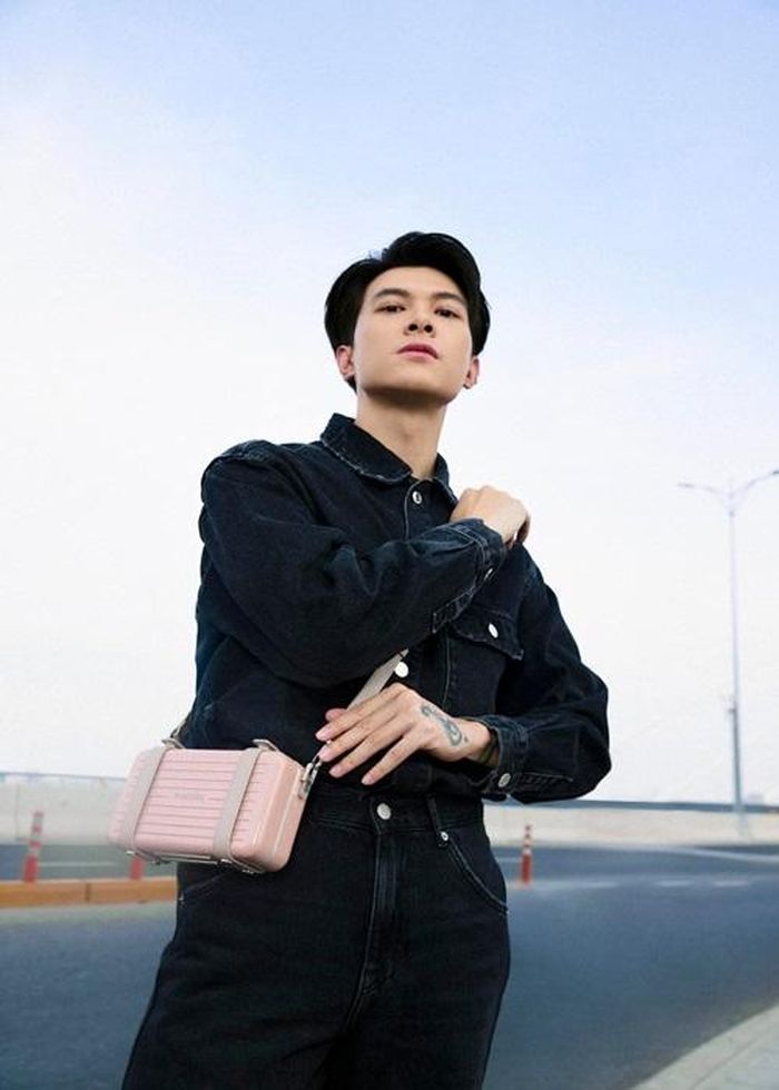 Nam diễn viên phim "Siêu lừa gặp siêu lầy" còn cho biết, vợ chồng anh hầu như không can thiệp vào công việc mà tôn trọng cảm xúc, sở thích của nhau.